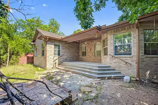 5771 Belarbor St, Houston, TX 77033 - Photo 49