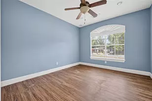5771 Belarbor St, Houston, TX 77033 - Photo 33