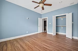 5771 Belarbor St, Houston, TX 77033 - Photo 35