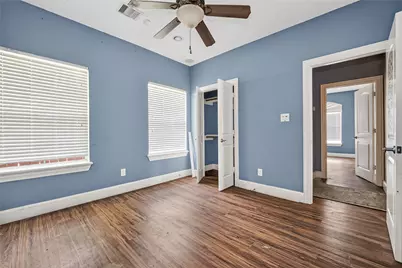 5771 Belarbor Street, Houston, TX 77033 - Photo 31