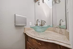 5771 Belarbor St, Houston, TX 77033 - Photo 27
