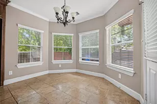 5771 Belarbor St, Houston, TX 77033 - Photo 17