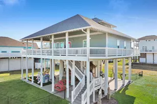 2640 Breaker Dr, Crystal Beach, TX 77650 - Photo 13