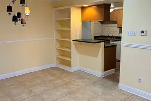 7047 Bissonnet St, Houston, TX 77074 - Photo 3