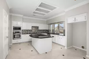 7915 Capri Cir, Houston, TX 77095 - Photo 13