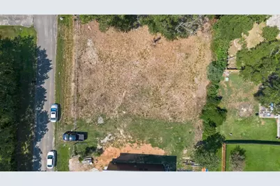 17129 Sprawling Oaks Drive, Conroe, TX 77385 - Photo 3