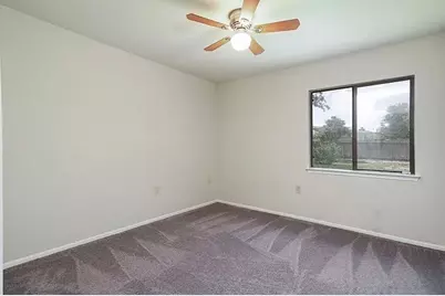 5718 Lake Cove Street, San Antonio, TX 78222 - Photo 15