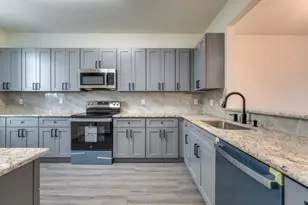 6619 Plum Springs Ln, Richmond, TX 77469 - Photo 11