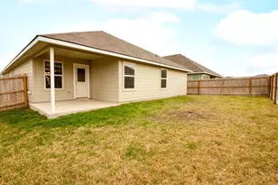 1022 Fannin St, Brenham, TX 77833 - Photo 7