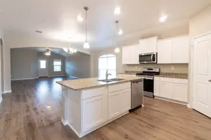 1022 Fannin St, Brenham, TX 77833 - Photo 13