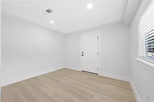 108 Chandler Dr, Baytown, TX 77521 - Photo 21