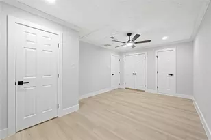 108 Chandler Dr, Baytown, TX 77521 - Photo 17