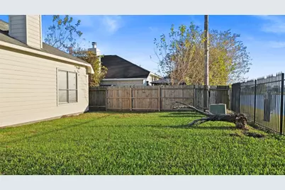 7619 Omaha Drive, Baytown, TX 77521 - Photo 23