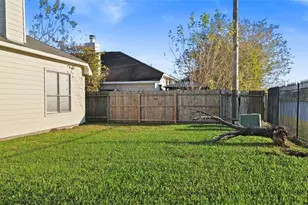 7619 Omaha Dr, Baytown, TX 77521 - Photo 23