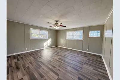 921 Marion Street, Port Neches, TX 77651 - Photo 15