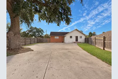 921 Marion Street, Port Neches, TX 77651 - Photo 21