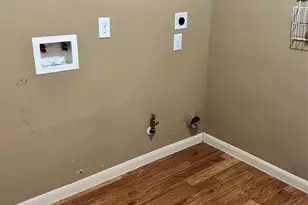 8421 Lawler St, Houston, TX 77051 - Photo 29