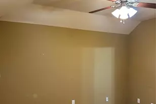 8421 Lawler St, Houston, TX 77051 - Photo 17