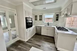 2511 Briarpark Dr, Houston, TX 77042 - Photo 25