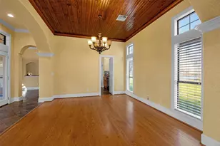 315 Bolling Green Dr, Wharton, TX 77488 - Photo 7