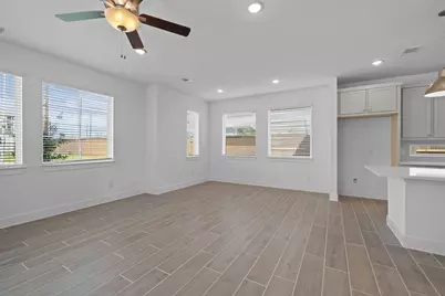 10003 Agave Point Court, Manvel, TX 77578 - Photo 9