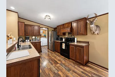 303 N Market Street, Bremond, TX 76629 - Photo 11