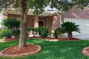 13111 Rippling Creek Ln S, Pearland, TX 77584 - Photo 3