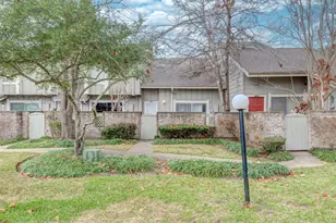 12926 Greenway Chase Ct, Houston, TX 77072 - Photo 1