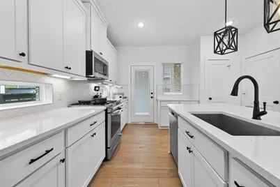 15162 Post Oak Falls Drive, Cypress, TX 77433 - Photo 19