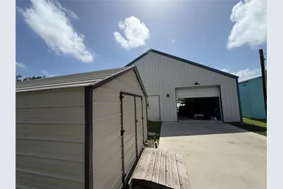 94 Trout Street, Palacios, TX 77465 - Photo 3