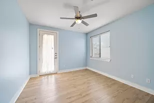 714 E 20th St, Houston, TX 77008 - Photo 5