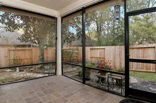 15 Lilac Ridge Pl, The Woodlands, TX 77384 - Photo 3