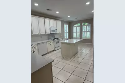 15 Lilac Ridge Place, The Woodlands, TX 77384 - Photo 7