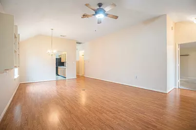 930 Peach Blossom Drive, Pearland, TX 77584 - Photo 15