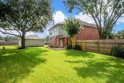 702 E Haven Court, Friendswood, TX 77546 - Photo 21