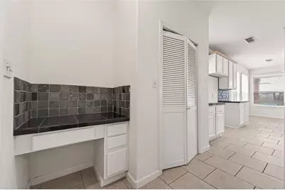 14914 W Bend Dr, Houston, TX 77082 - Photo 11