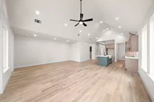 9975 Monarch Lndg Cv, Willis, TX 77318 - Photo 5