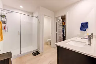 1106 Isola Bella Dr, Richmond, TX 77406 - Photo 11