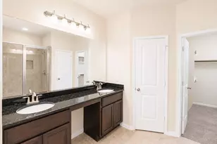 3801 Happy Hollow Dr, Montgomery, TX 77356 - Photo 11