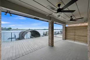 12858 Pelican Island Dr, Willis, TX 77318 - Photo 31