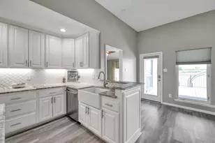 12858 Pelican Island Dr, Willis, TX 77318 - Photo 19