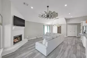 12858 Pelican Island Dr, Willis, TX 77318 - Photo 13