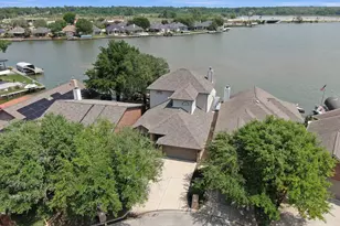 12858 Pelican Island Dr, Willis, TX 77318 - Photo 35