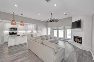 12858 Pelican Island Dr, Willis, TX 77318 - Photo 15