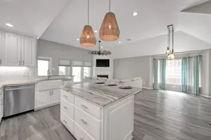 12858 Pelican Island Dr, Willis, TX 77318 - Photo 17