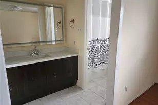 9110 Grape St, Houston, TX 77036 - Photo 9