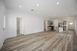 5208 Purple Beebalm Way, Houston, TX 77048 - Photo 9