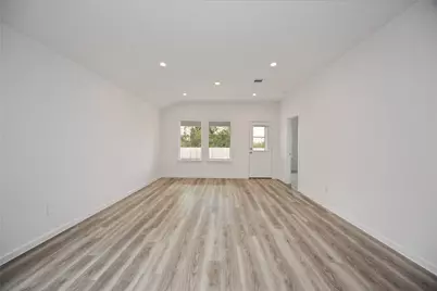 5208 Purple Beebalm Way, Houston, TX 77048 - Photo 7