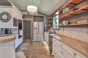 502 Wildwood Dr, Seabrook, TX 77586 - Photo 13