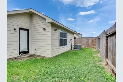 2650 Bammelwood Drive, Houston, TX 77014 - Photo 9